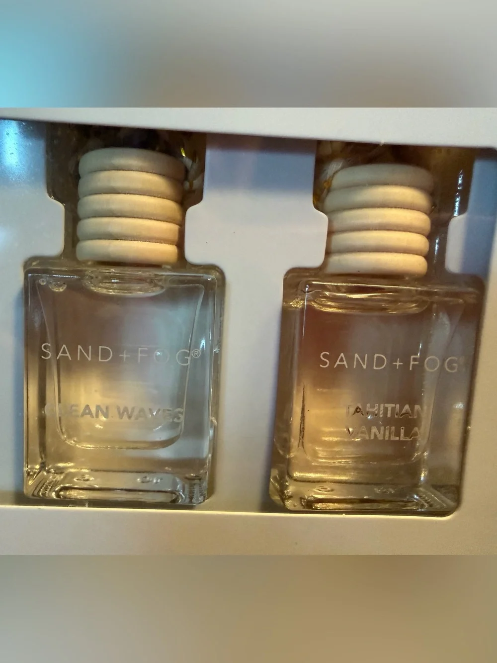 Sand & Fog NWT 4 Pack of Assorted Hanging Car Air Fresheners Diffusers